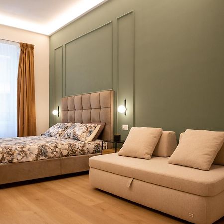 Suite 33 เนเปิลส์ ภายนอก รูปภาพ