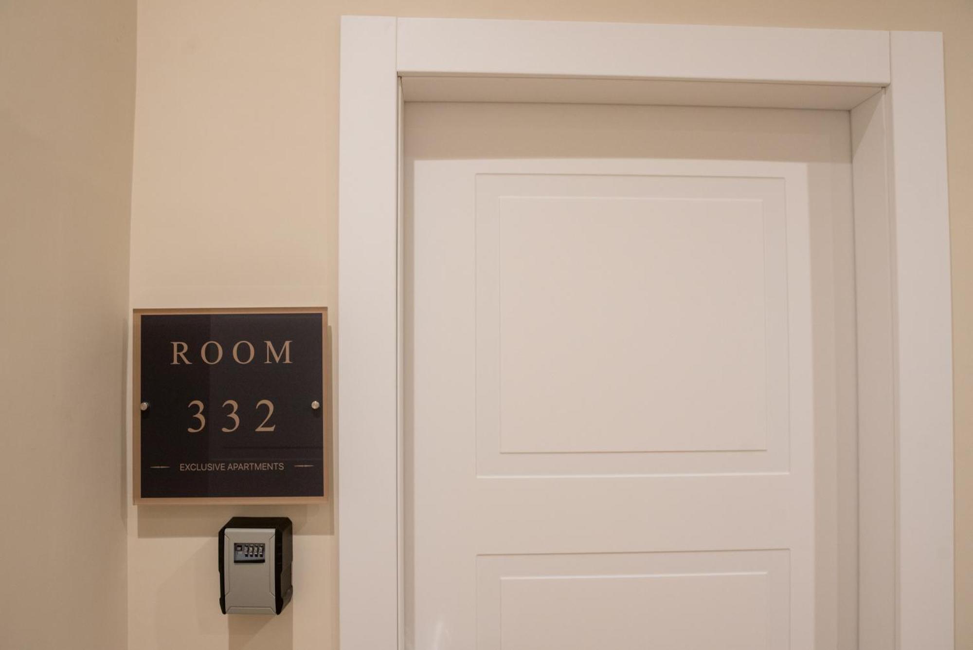 Suite 33 เนเปิลส์ ภายนอก รูปภาพ