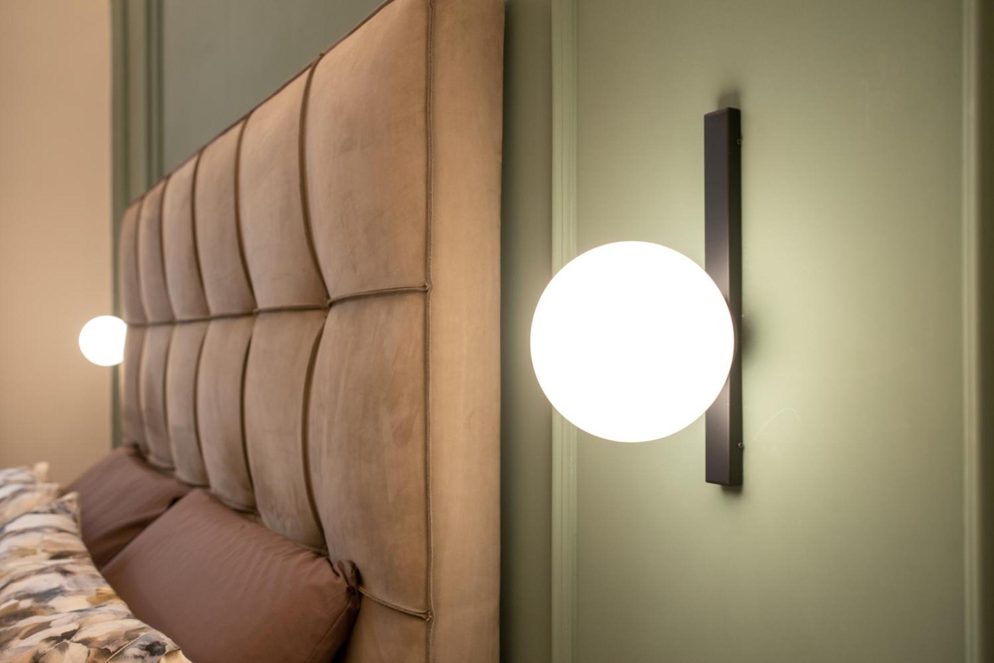 Suite 33 เนเปิลส์ ภายนอก รูปภาพ
