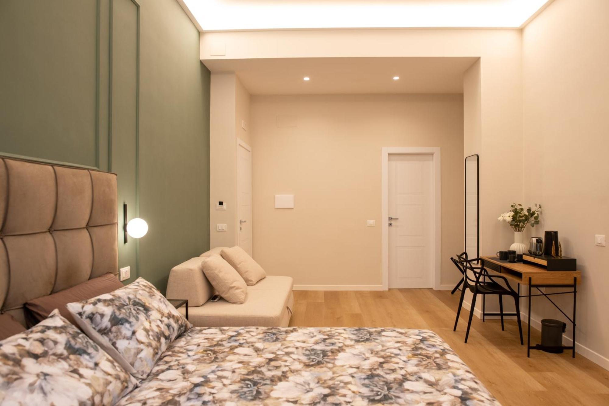 Suite 33 เนเปิลส์ ภายนอก รูปภาพ
